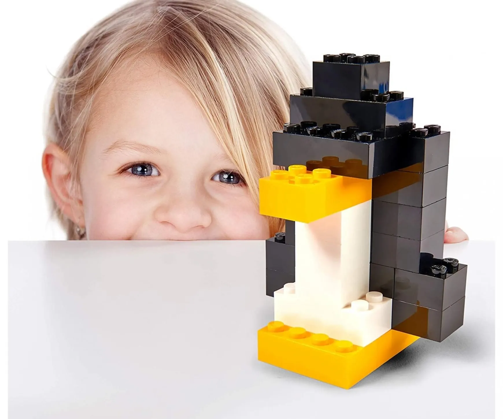Blox 1000 yellow 4 pin Bricks loose